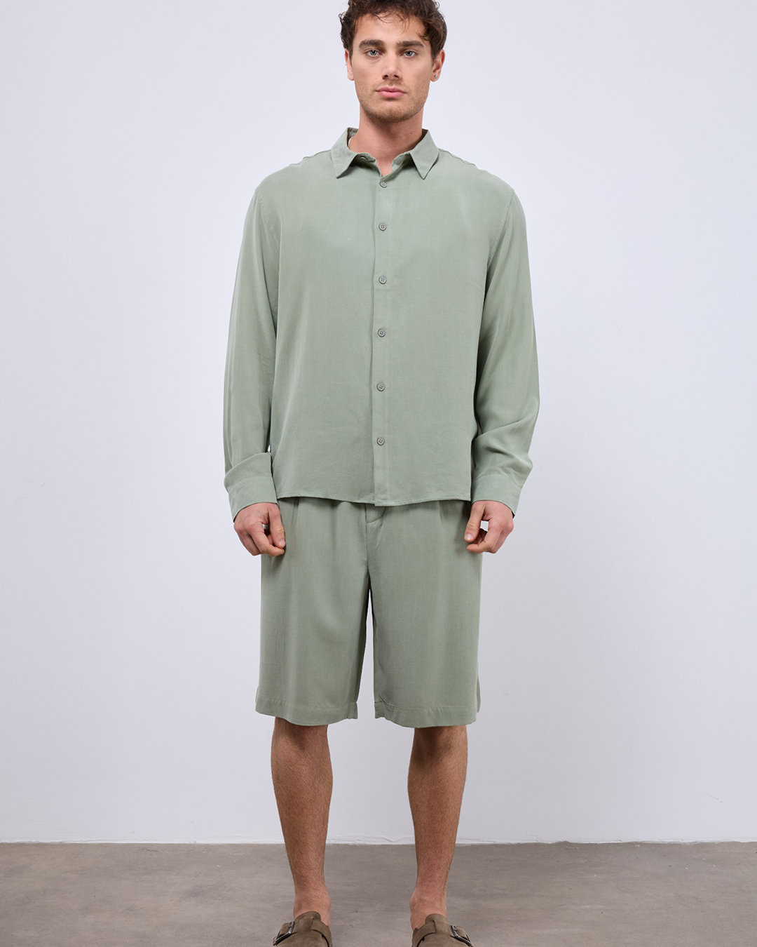TIDE BERMUDA SHORTS